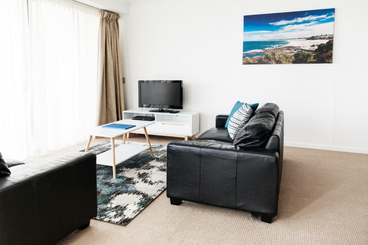 Ocean Views Resort Caloundra Exterior foto